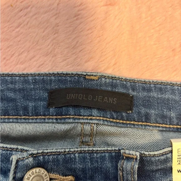 UNIQLO 30 Inch waist Blue Jeans High rise - Picture 2 of 4